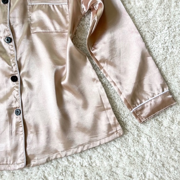 💫 Satin Long Sleeve Pajama SET 💫 - Picture 4 of 7